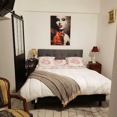 Bed & Breakfast La Longere Des Glycines *
