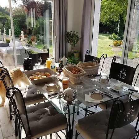 Bed & Breakfast La Longere Des Glycines *